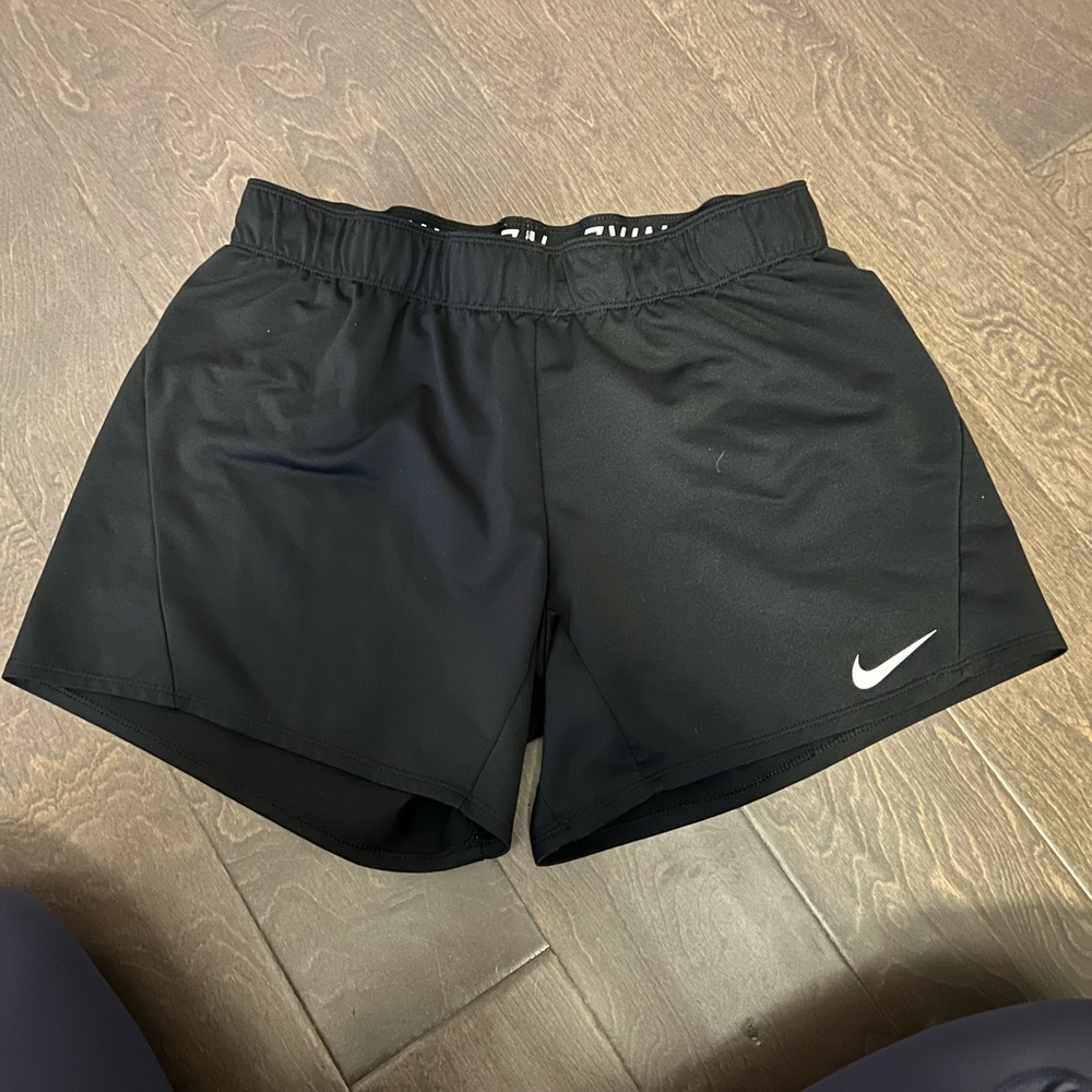 Nike black running shorts size: M